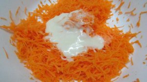 Пирог с начинкой из моркови и яблока