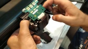 Не захватывает бумагу и не видит картриджи Принтер HP DesignJet T120