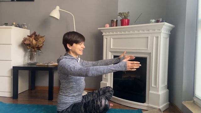 Идеальная ленивая разминка сидя 10 минут. Почувствуйте легкость! смотреть онлайн