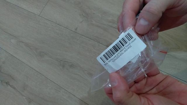 Обзор на заглушку для клемм IEK YZN30D-ZGL-002-K03 смотреть онлайн