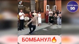 ПАРЕНЬ УДИВИЛ ВСЕХ СВОИМ ТАНЦЕМ