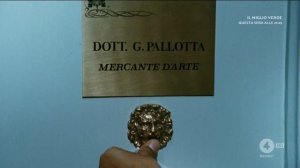 Паоло Вилладжо в комедии  "Выигрыш в Новогоднюю лотерею" (Ho vinto la lotteria di Capodanno) Италия