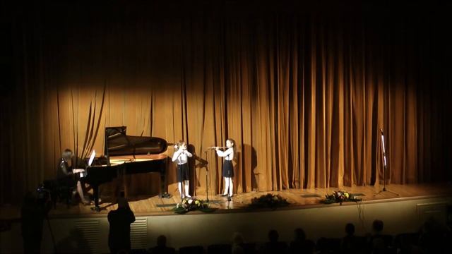 3. Белова Маша, Ефимова Маша - "Персидский марш"