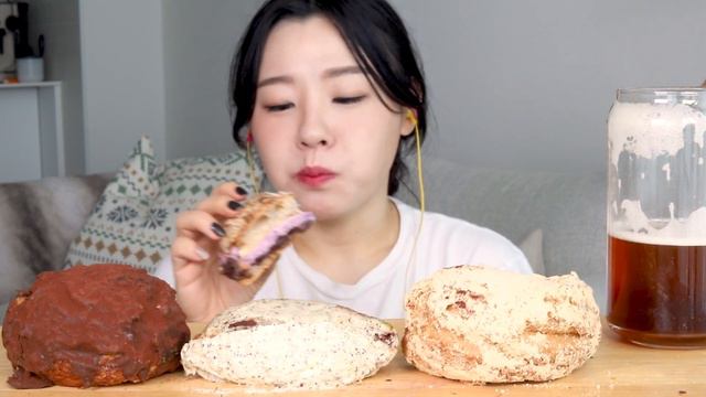 ASMR Cream Bread Mukbang 어글리베이커리 크림빵 쿠키슈 맘모스빵 먹방 🍞 초코 녹차 디저트 좋아하는 빵순이들 모여! Cookie Choux Cream Puff