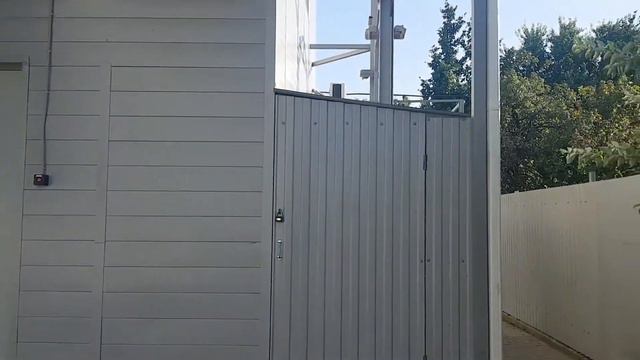 Отдельно стоящее здание с арендаторами