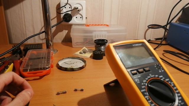 Предохранитель стеклянный.