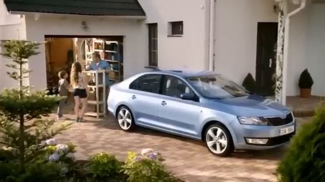 Skoda Rapid TV Ad Auction 'Dad Skills' (2012) | Ridgeway Skoda смотреть онлайн
