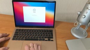 Новый MacBook Air 2020 на M1! Распаковка и первое включение