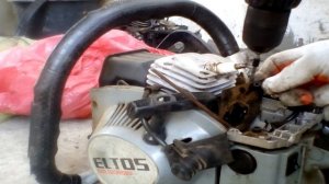 Бензопила газует(ELTOS).В чем причина?ч.1  01.09.19(34)