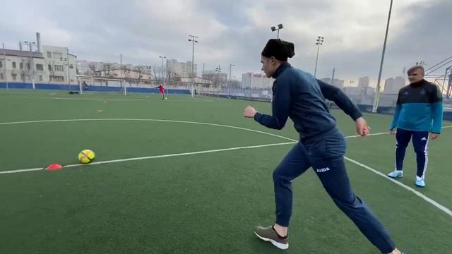 ЗАБЕЙ ГОЛ В ПУСТЫЕ ИЛИ ПОЛУЧИ НАКАЗАНИЕ ? смотреть онлайн