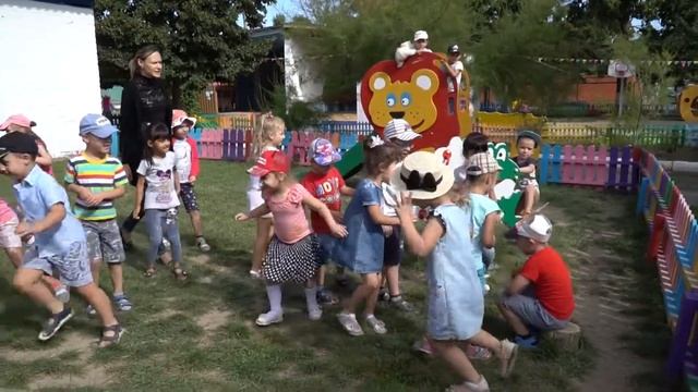 РОЛИК К ЮБИЛЕЮ ДЕТСКОГО САДА №4 смотреть онлайн