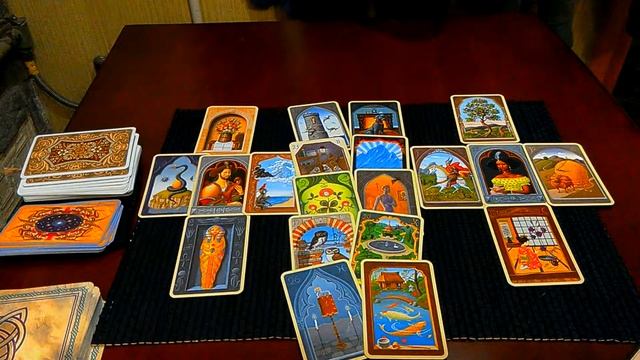 Отношения в паре на Ленорман на полгода смотреть онлайн