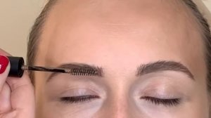 Макияж для голубых глаз - вечерний вариант