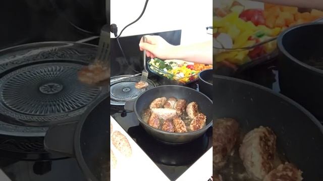 Просто пальчики оближешь, РАГУ Овощное с котлетами по-турецки