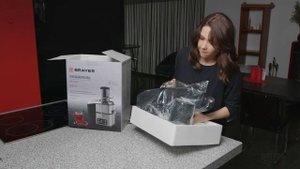 Распаковка центробежной соковыжималки BR1704