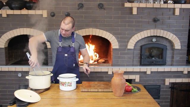 Язык говяжий томленый с овощами! Рецепт брутальной мужской закуски (как горячей, так и холодной)... смотреть онлайн