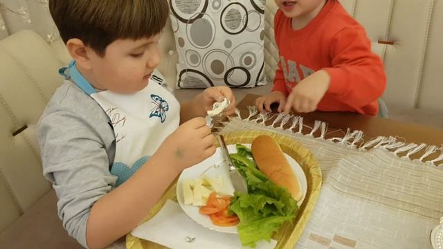 Как можно готовить Сэндвич: Эмир Готовить Сэндвич это его домошнизадение
