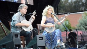 "LITTLE BIRDIE" by Béla Fleck and Abigail Washburn!