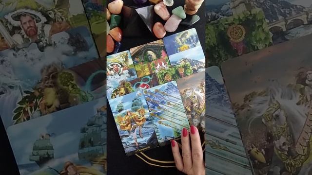 СТОИТ ЛИ НА НЕГО РАССЧИТЫВАТЬ И ЖДАТЬ ...ТАРОЛОГ КИРА