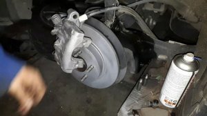 замена задних тормозных колодок Ford focus
