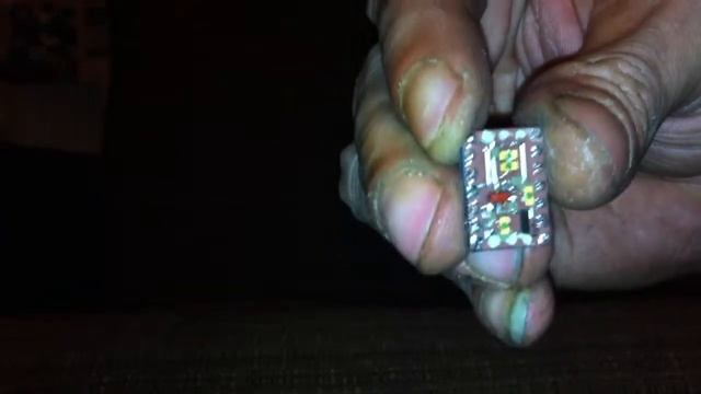 Что внутри в радиодеталях - КМП201УП1А-М смотреть онлайн