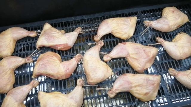 ГОРЯЧЕЕ КОПЧЕНИЕ курицы / как закоптить гриль / просто пальчики оближешь / маринад по рецепту СССР