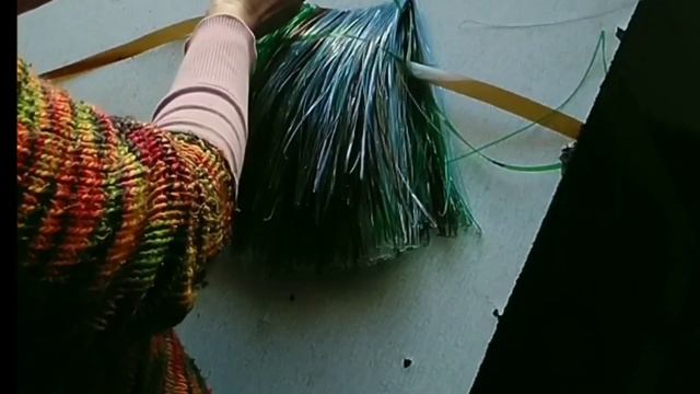 ПРОСТОЙ БУТЫЛКОРЕЗ / МЕТЛА / СВОИМИ РУКАМИ из ПЛАСТИКОВЫХ БУТЫЛОК