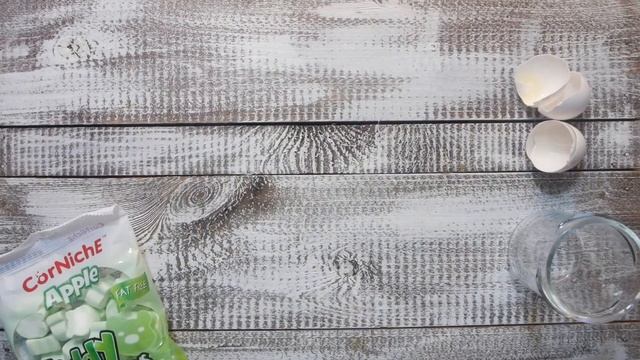 Банановые панкейки с яблочным маршмеллоу.