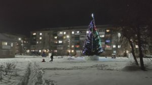 Прогулялась по предновогоднему городу после метели