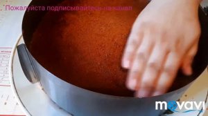 Вкусный пропитанный шоколадный торт и крем из варёной сгущенкой и сметаной