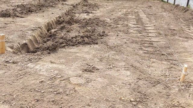 # 89. Начали благоустраивать участок. Делаем дорожку к дому, выделяем зоны под посадки. 2022 г смотреть онлайн