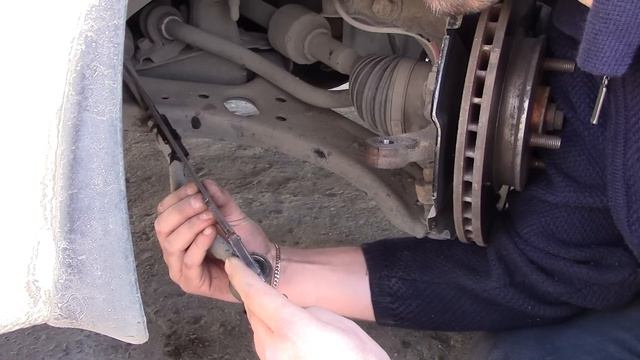 Простой способ замены рулевого наконечника Хендай Солярис смотреть онлайн