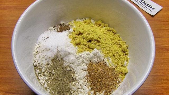 Свиные отбивные в панировке с сухой горчицей