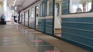 81-717.5м/714.5м полностью в родном окрасе на станции Воробьевы Горы