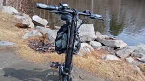 Мой D1 нoвый, отличается: =USВ,HTC,GPS! =разрешён везде! =заряди, включи всё, не теряйся в лесу!