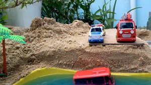 Тайо автобус падает в реку! Тайо быть осторожен. Пожарная машина. Полицейская машина. скорая помощь