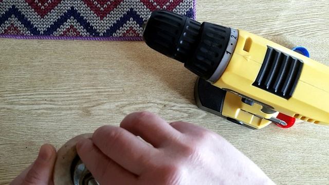 Как наточить нож шуроповертом смотреть онлайн