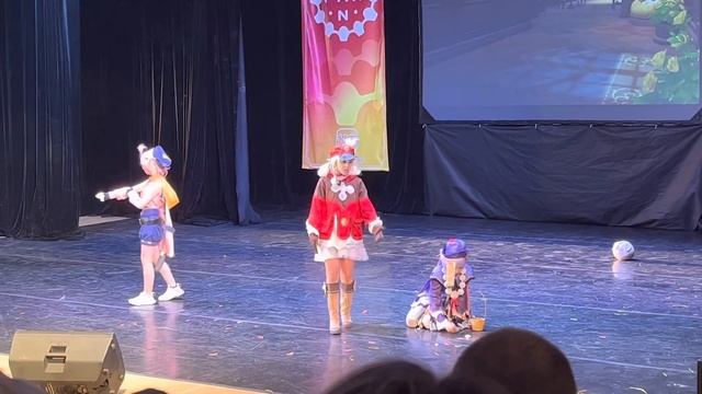 Косплей дефиле косбенд «Детский сад» геншин. #cosplay #косплей #genshin #дефиле #klee #qiqi #diona смотреть онлайн