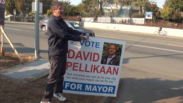 Vicious attack on Abbotsford mayoral candidate MR. PELLIKAAN by Abby First team called out. смотреть онлайн
