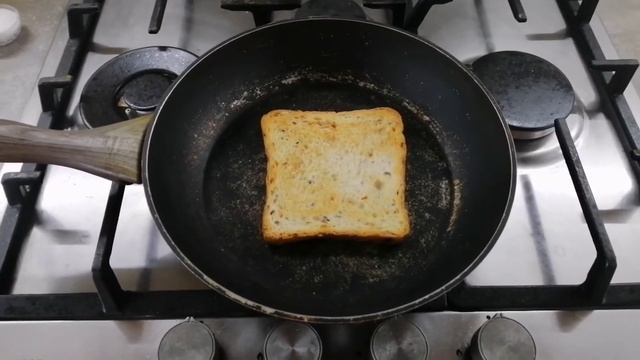 Гренки с баклажанной икрой #гренки #баклажаннаяикра #рецепты
