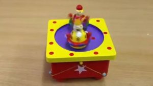 Музыкальная шкатулка Клоуны