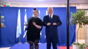 Нетаньяху исполнил "танец курочки"