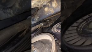 Как заменить правую подушку двигателя на т4 2.5тди