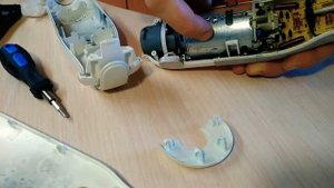 Ремонт блендера Bosch mixxo quattro. Перебой провода в районе корпуса. Разборка блендера Bosch.