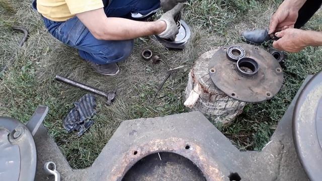 Ремонт роторной косилки.