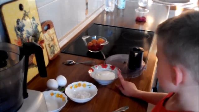 Заливные корзиночки с ягодами
