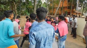 Индийские барабаны и танцы ребят на празднике!