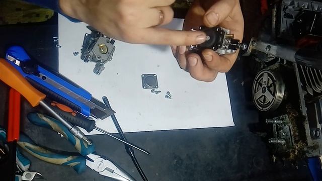 прикол .отломан жиклёр карбюратора бензопила,выход есть смотреть онлайн