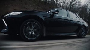 ЗАБЫЛИ ОБНОВИТЬ! Toyota Camry 2021 фейслифт. Тест-драйв и обзор обновленной Тойоты Камри