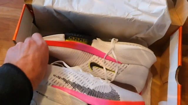 Nike Air Zoom Tempo Next% unboxing смотреть онлайн